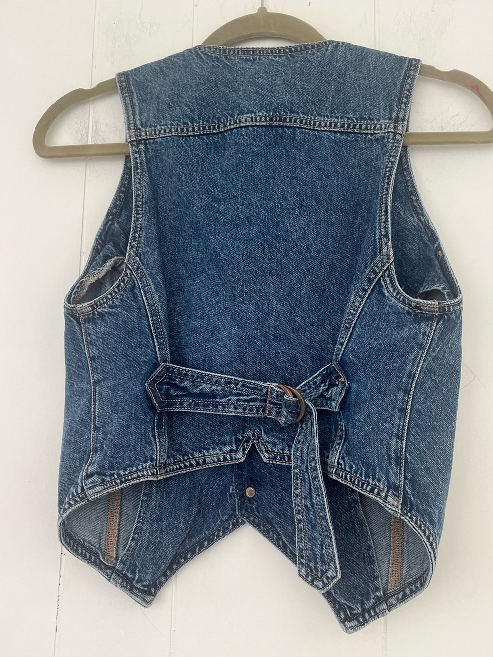 American Eagle V-Neckline Cropped Denim Pocket Vest Size Small - Picture 2 of 12